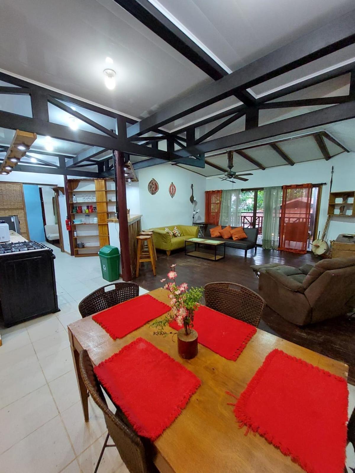 Hotel Casa Vito Beachfront Puerto Viejo de Talamanca Экстерьер фото